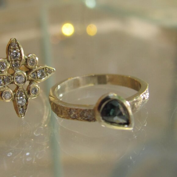 Engagement ring. Diamonds ring. 14k Yellow gold ring set with 0.22ct Diamonds. - Picture 11 of 12